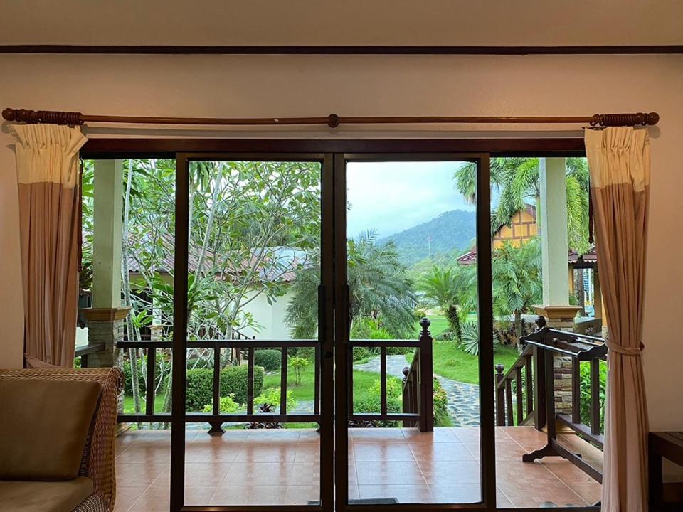 Koh Chang Bailan Beach Resort Kültér fotó